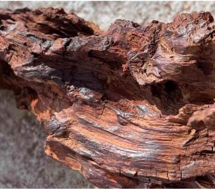 May carry a risk of skin sensitivity