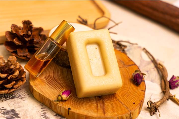After washing, skin feels fresh and gentle, free of dryness and tight sensation.